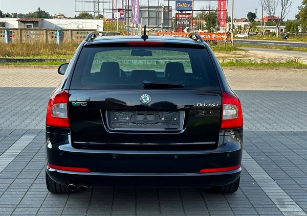Skoda Octavia cena 36700 przebieg: 199000, rok produkcji 2011 z Radom małe 352
